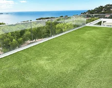Aménagement en pelouse synthétique : Terrasses