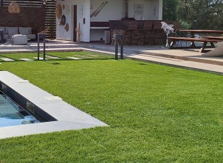 Réalisation avec le gazon Luxe 50